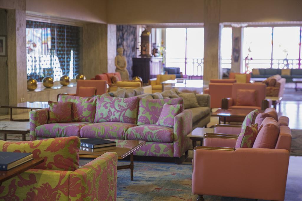 Hotel Al Bustan Beit Mery Екстериор снимка