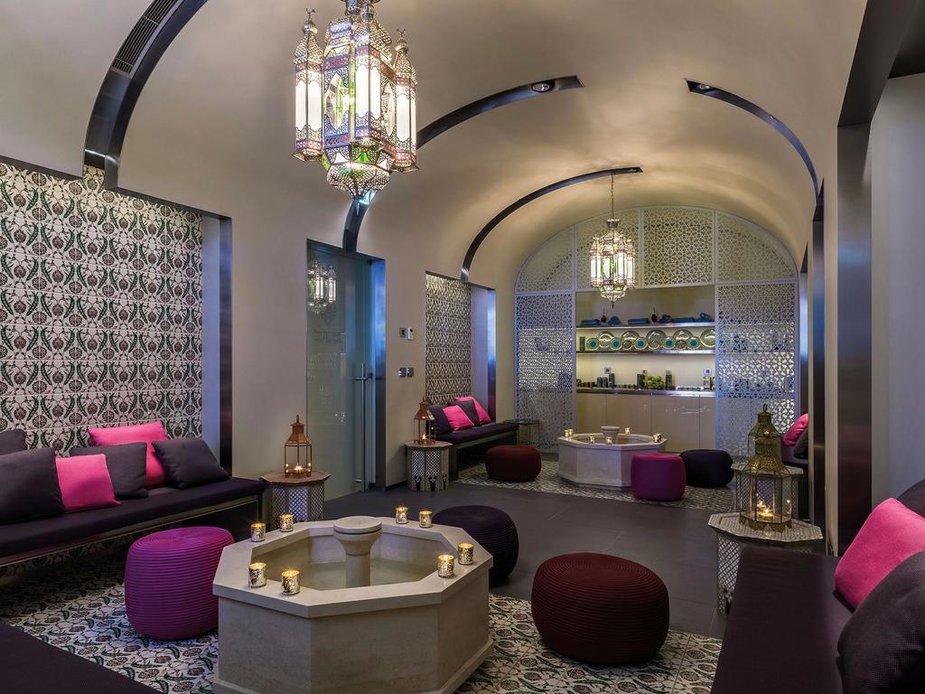 Hotel Al Bustan Beit Mery Екстериор снимка