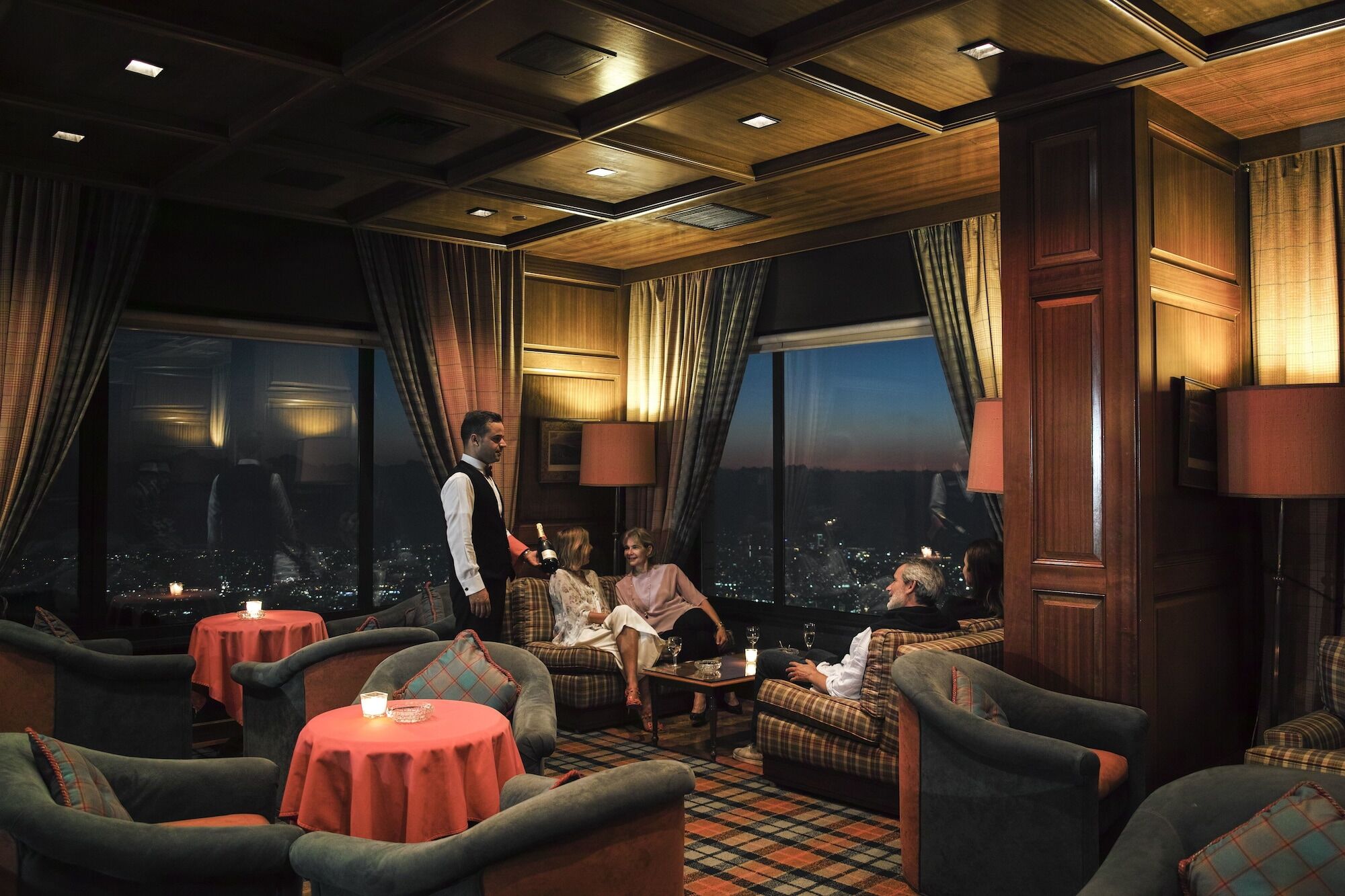 Hotel Al Bustan Beit Mery Екстериор снимка